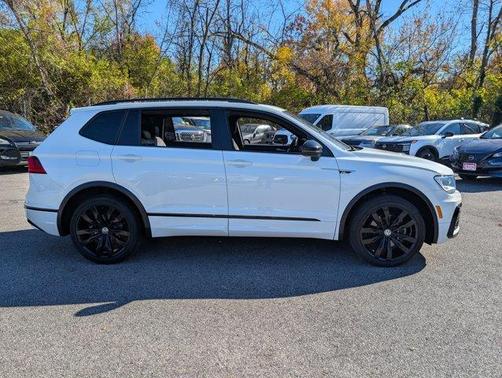 2021 Volkswagen Tiguan 2.0T SE R-Line Black