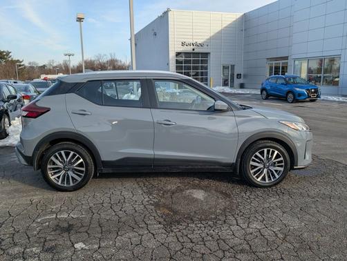 2021 Nissan Kicks SV