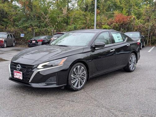 2025 Nissan Altima SL