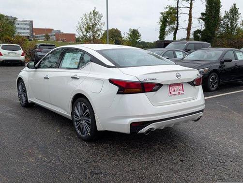 2025 Nissan Altima SL