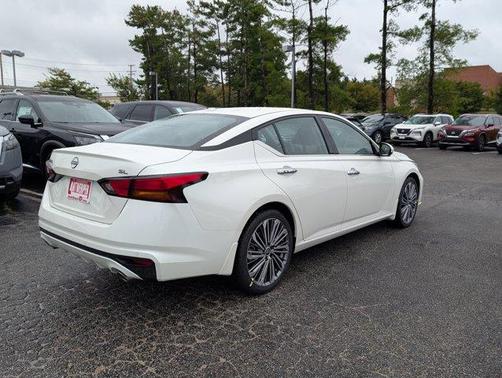2025 Nissan Altima SL