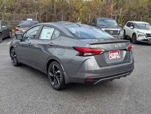 2025 Nissan Versa 1.6 SR