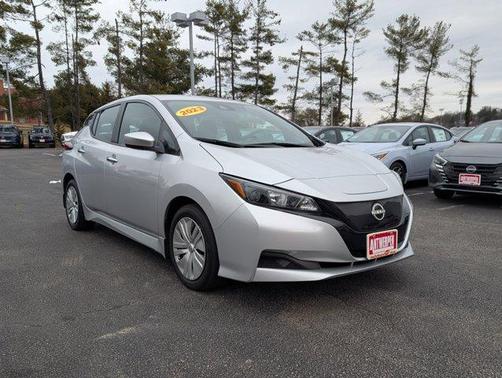 2023 Nissan Leaf S