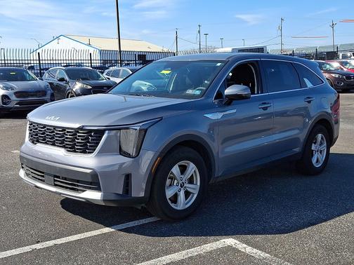 2025 Kia Sorento LX