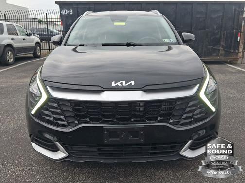 Black 2023 Kia Sportage Hybrid EX