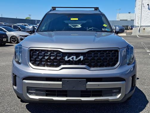Silver 2023 Kia Telluride SX-Prestige X-Pro