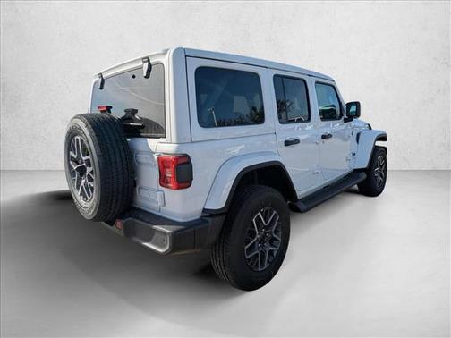 2026 Jeep Wrangler 4-Door Sahara 4x4