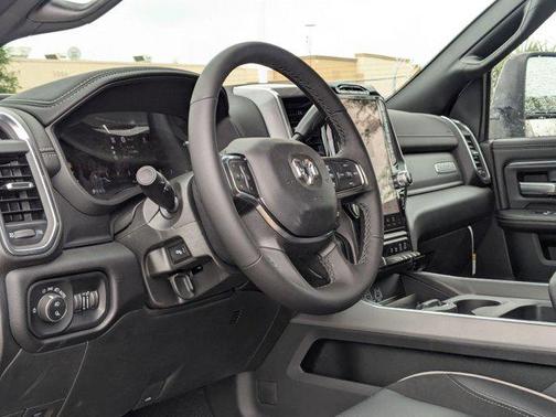 2025 RAM 2500 Laramie Crew Cab 4x4 6'4' Box