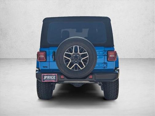 2024 Jeep Wrangler 4-Door Sahara 4x4