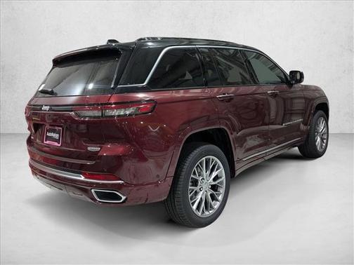 2025 Jeep Grand Cherokee Summit