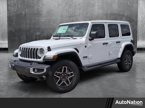 2025 Jeep Wrangler 4-Door Sahara 4x4
