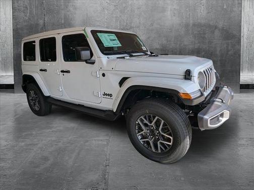 2025 Jeep Wrangler 4-Door Sahara 4x4