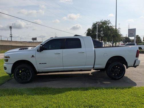 2025 RAM 2500 Laramie Crew Cab 4x4 6'4' Box