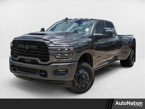 2025 RAM 3500 Laramie Crew Cab 4x4 8' Box