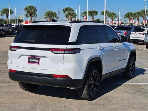 2025 Jeep Grand Cherokee Altitude