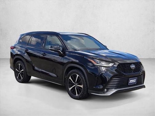 2022 Toyota Highlander XSE