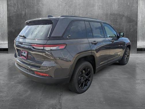 2025 Jeep Grand Cherokee Altitude