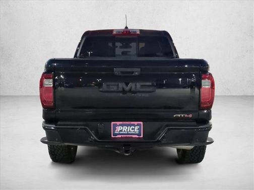2024 GMC Canyon AT4