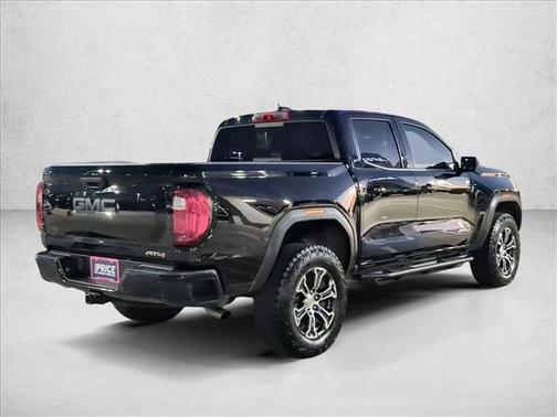 2024 GMC Canyon AT4
