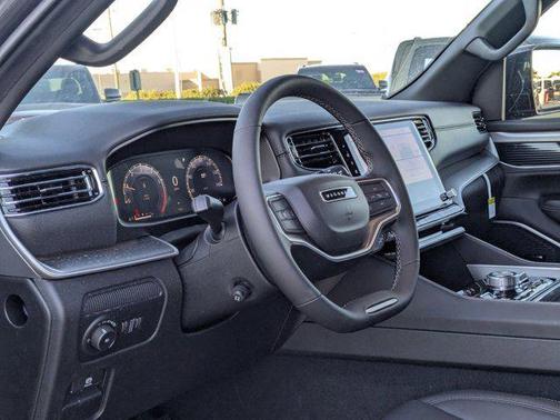 2025 Jeep Wagoneer Series II Overland 4x4