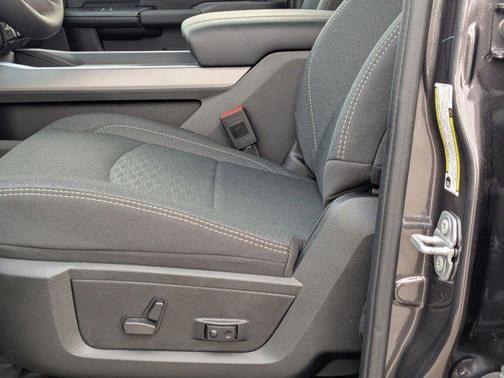 2025 RAM 2500 Lone Star Crew Cab 4x4 6'4' Box