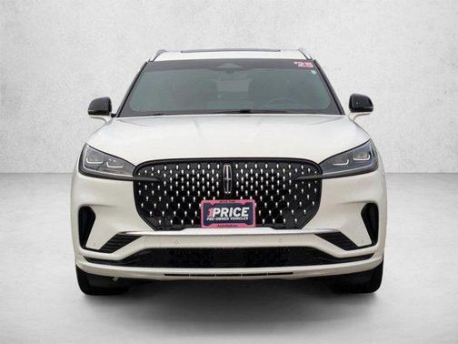 Pristine White Metallic Tri-Coat 2025 Lincoln Aviator Black Label AWD