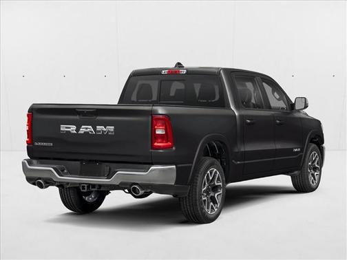 Diamond Black Crystal Pearlcoat 2026 RAM 1500 Laramie