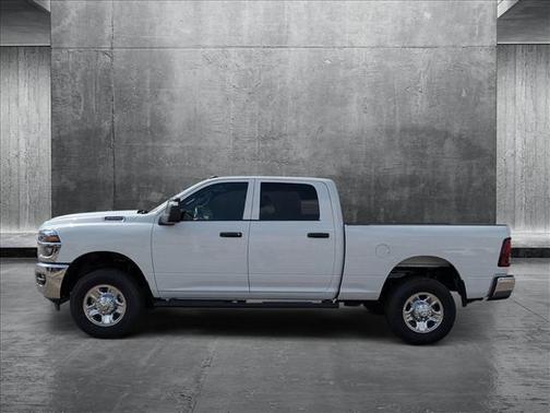 2025 RAM 2500 Tradesman Crew Cab 4x4 6'4' Box