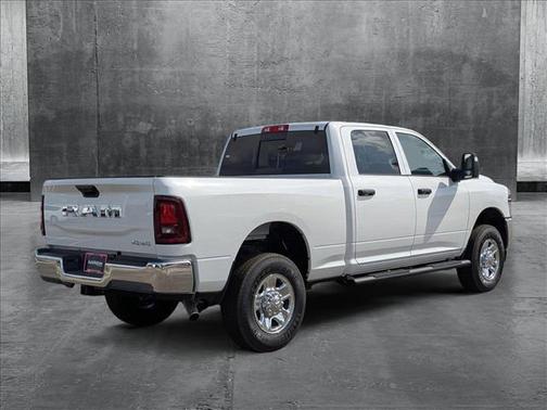 2025 RAM 2500 Tradesman Crew Cab 4x4 6'4' Box