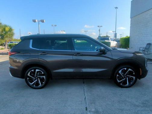 2022 Mitsubishi Outlander SEL Launch Edition S-AWC