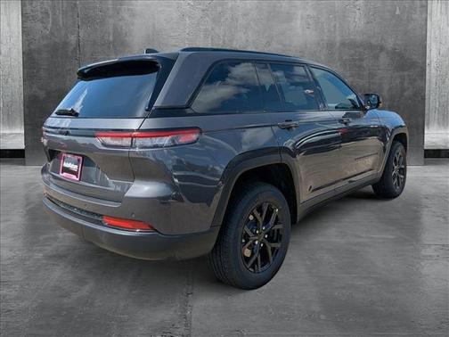 2025 Jeep Grand Cherokee Altitude