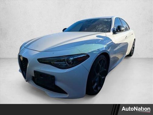 2020 Alfa Romeo Giulia Base