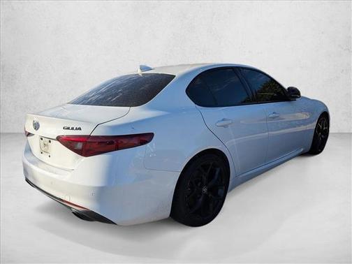 2020 Alfa Romeo Giulia Base