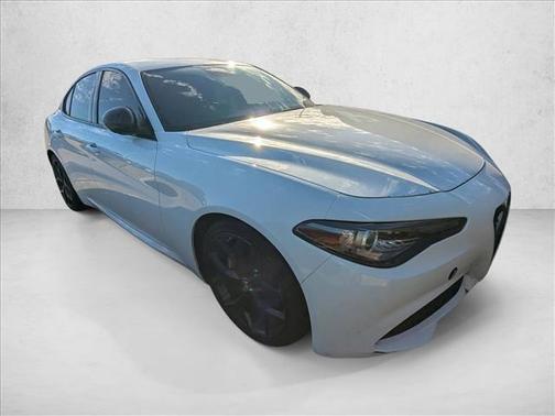 2020 Alfa Romeo Giulia Base