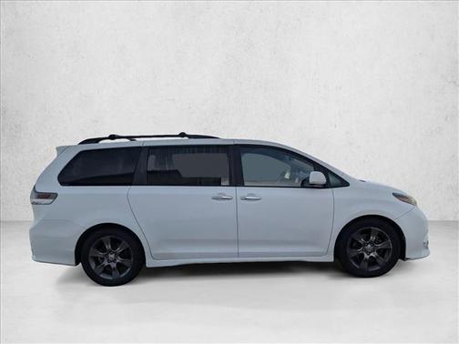 2016 Toyota Sienna SE