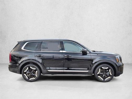 Ebony Black 2025 Kia Telluride S