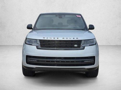 Charente Grey Premium Metallic 2025 Land Rover Range Rover P400 SE