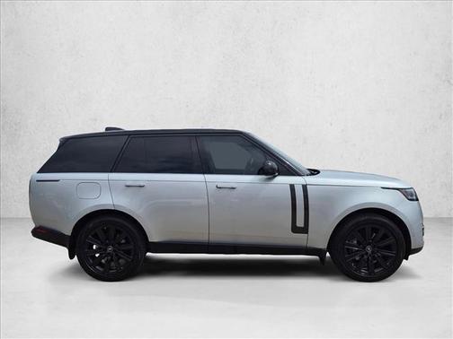 Charente Grey Premium Metallic 2025 Land Rover Range Rover P400 SE