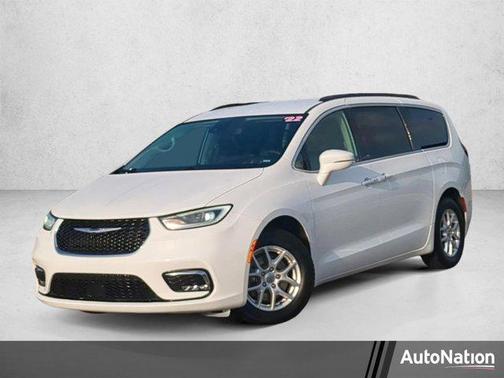 Bright White Clearcoat 2022 Chrysler Pacifica Touring L