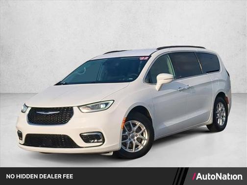 Bright White Clearcoat 2022 Chrysler Pacifica Touring L