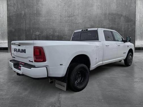2025 RAM 3500 Laramie Crew Cab 4x4 8' Box