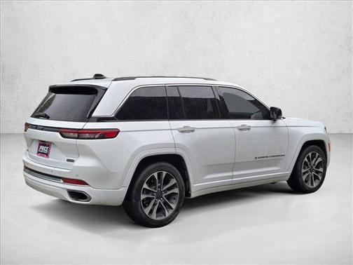 Bright White Clearcoat 2022 Jeep Grand Cherokee 4xe Overland