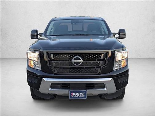 2023 Nissan Titan XD SV