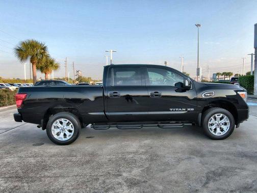 2023 Nissan Titan XD SV