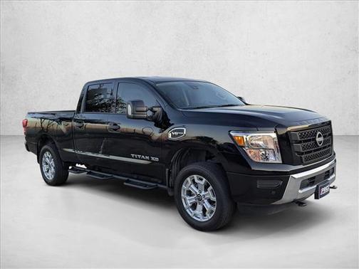 2023 Nissan Titan XD SV