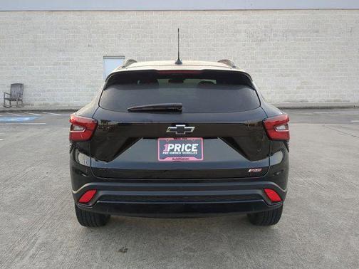 2025 Chevrolet Trax FWD 2RS