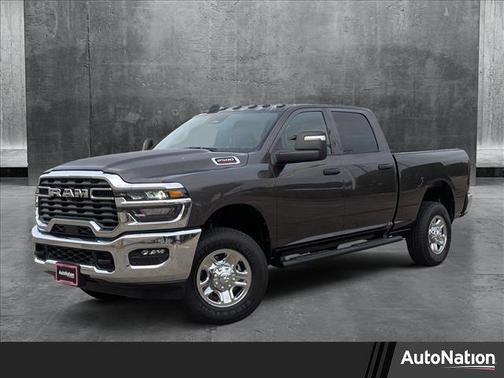 2025 RAM 2500 Tradesman Crew Cab 4x4 6'4' Box