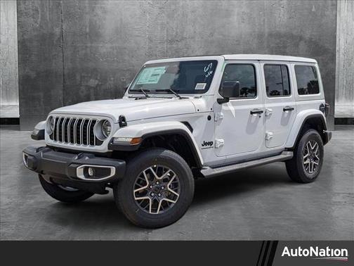 2025 Jeep Wrangler 4-Door Sahara 4x4