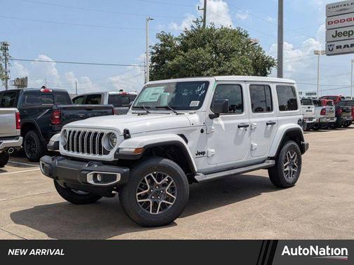 2025 Jeep Wrangler 4-Door Sahara 4x4