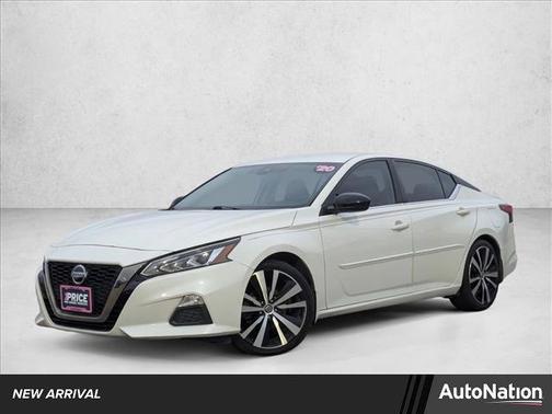 2020 Nissan Altima SR FWD